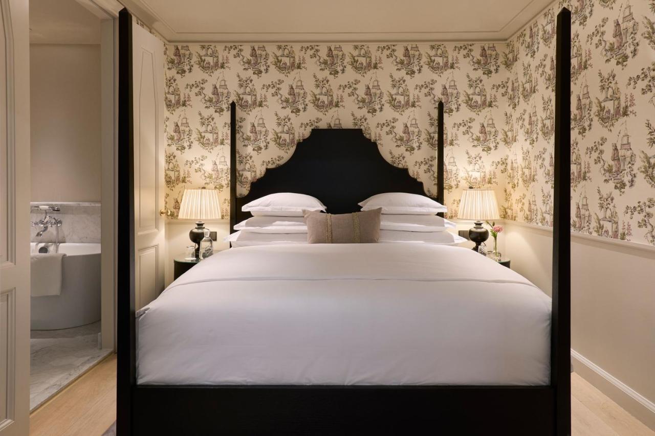 Villa Dagmar Стокгольм Екстер'єр фото A bedroom at The Ivy Hotel