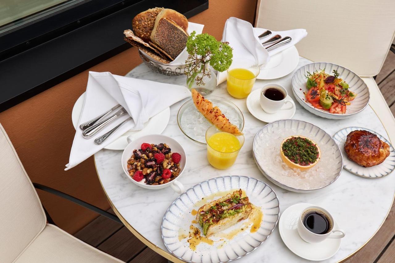 Villa Dagmar Стокгольм Екстер'єр фото A breakfast at the Mandarin Oriental, Munich