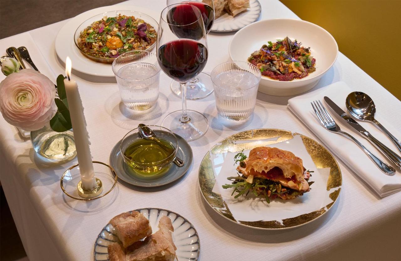 Villa Dagmar Стокгольм Екстер'єр фото A selection of dishes at the restaurant