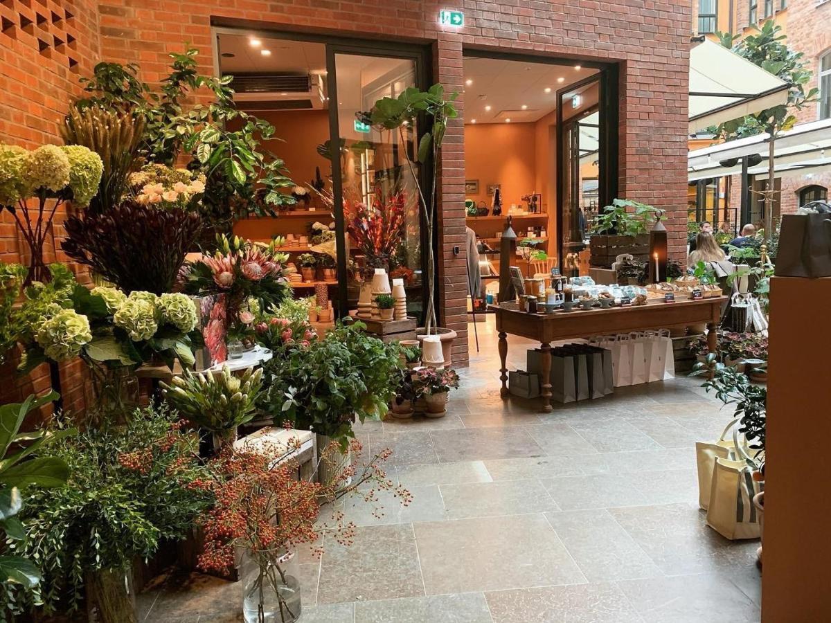 Villa Dagmar Стокгольм Екстер'єр фото Flower shop in Paris