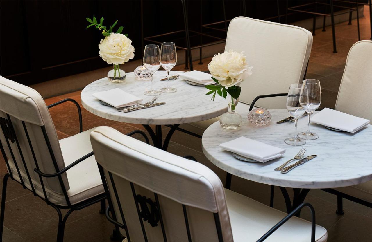 Villa Dagmar Стокгольм Екстер'єр фото Tables at the restaurant